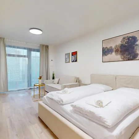 Downtown W King Size Bed And Ac Apartmán *