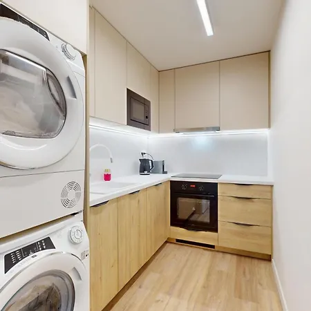 Apartmán Downtown W King Size Bed And Ac Bratislava